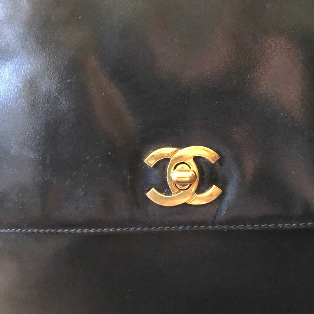 Chanel CC Classic Vintage turn lock gold shoulder bag - Picture 2 of 16